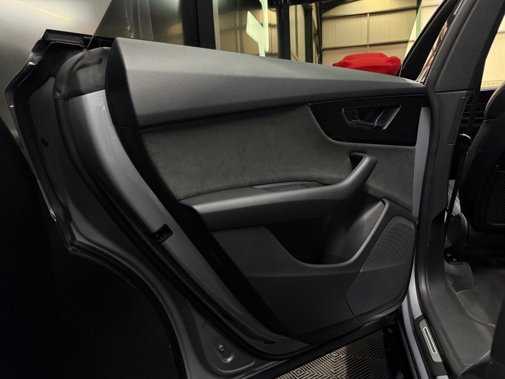 Used Audi Q8 2018 for sale - 77133129: Photo 47