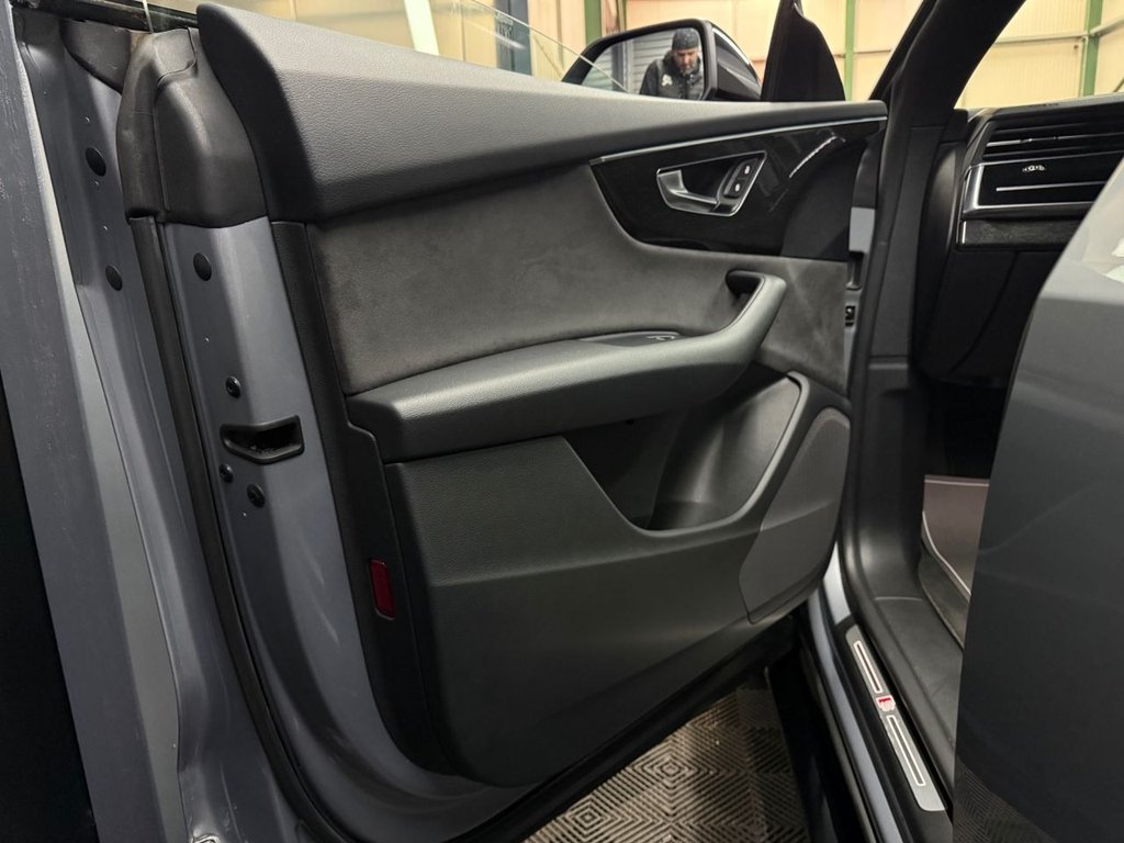 Used Audi Q8 2018 for sale - 77133129: Photo 48