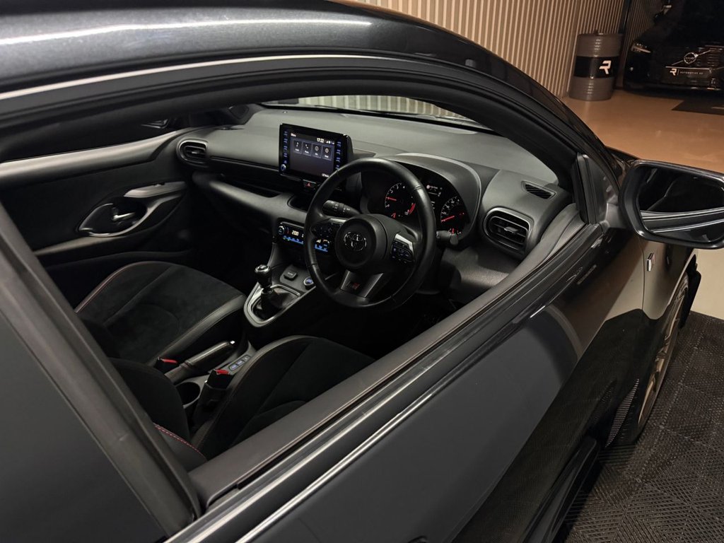 Used Toyota Yaris 2020 for sale - 76642181: Photo 45