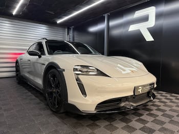 Used Porsche Taycan 2023 for sale - 79782155: Photo