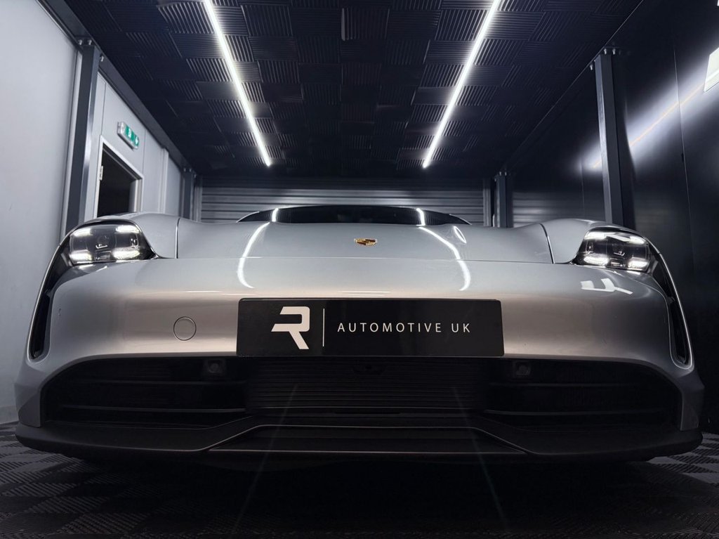 Used Porsche Taycan 2020 for sale - 77850190: Photo 28