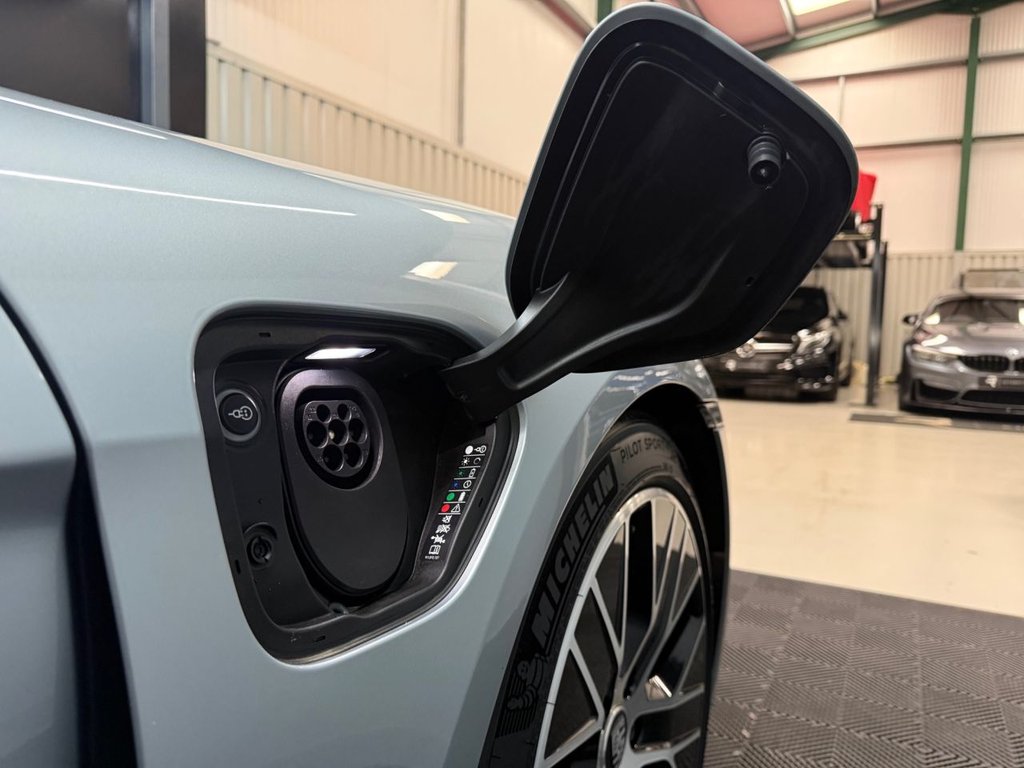 Used Porsche Taycan 2020 for sale - 77850190: Photo 35