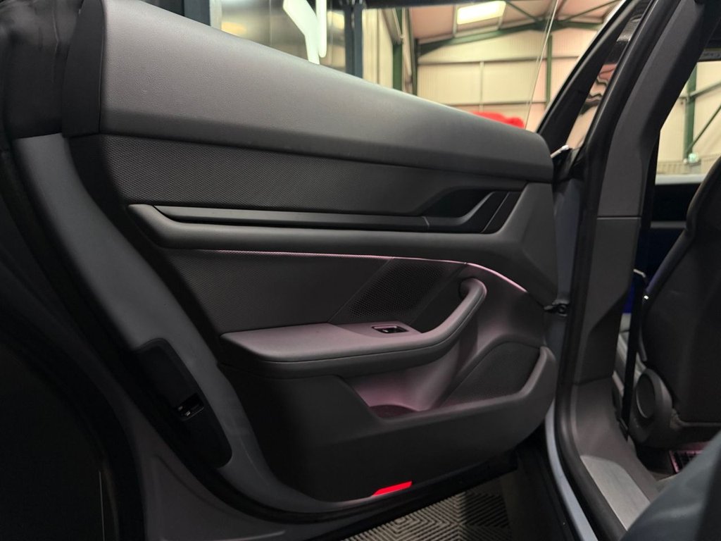 Used Porsche Taycan 2020 for sale - 77850190: Photo 36