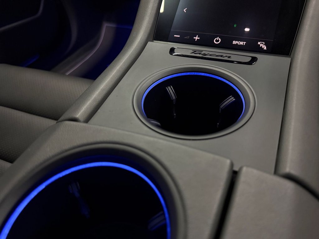 Used Porsche Taycan 2020 for sale - 77850190: Photo 46