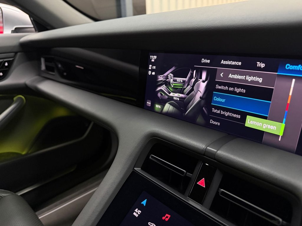 Used Porsche Taycan 2020 for sale - 77850190: Photo 48