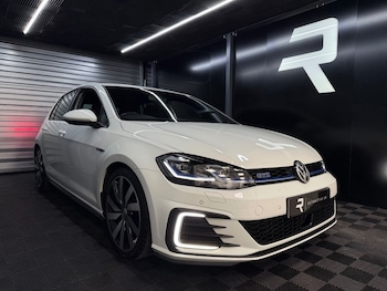 Used Volkswagen Golf 2018 for sale - 78357732: Photo