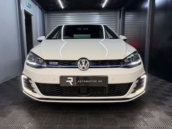 Used Volkswagen Golf 2018 for sale - 78357732: Photo
