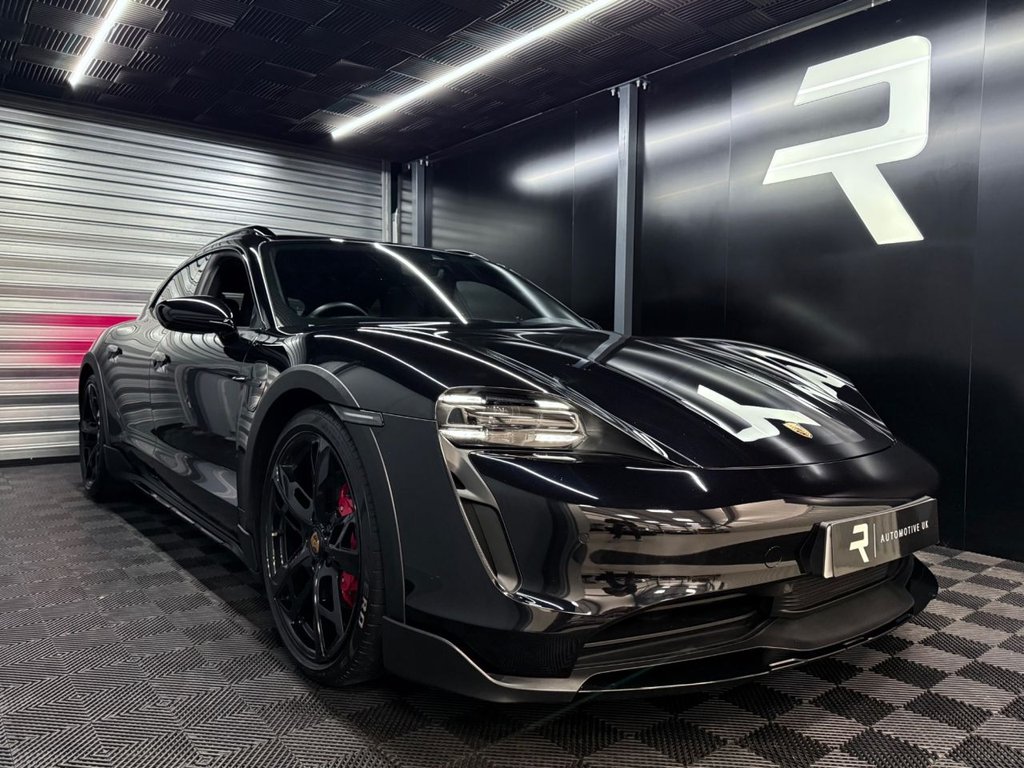 Used Porsche Taycan 2021 for sale - 76356312: Photo 1