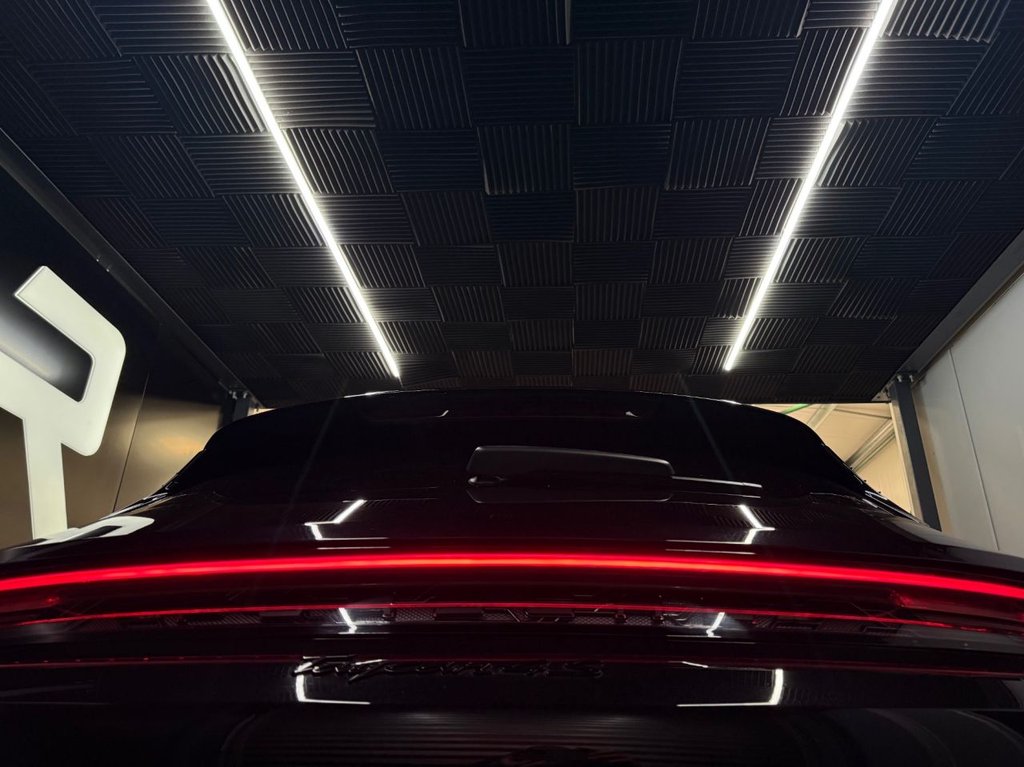 Used Porsche Taycan 2021 for sale - 76356312: Photo 15