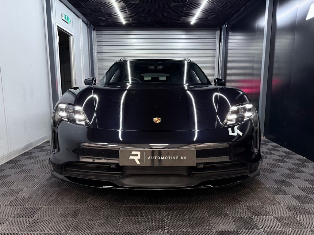 Used Porsche Taycan 2021 for sale - 76356312: Photo 2