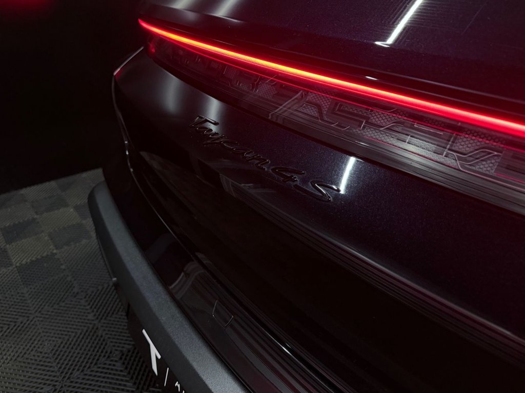 Used Porsche Taycan 2021 for sale - 76356312: Photo 26