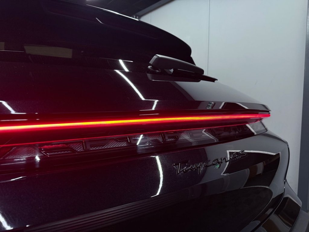 Used Porsche Taycan 2021 for sale - 76356312: Photo 28