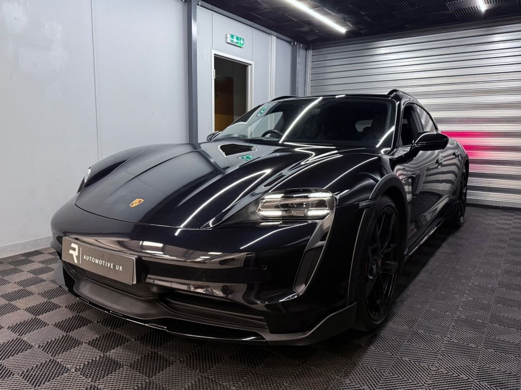 Used Porsche Taycan 2021 for sale - 76356312: Photo 3