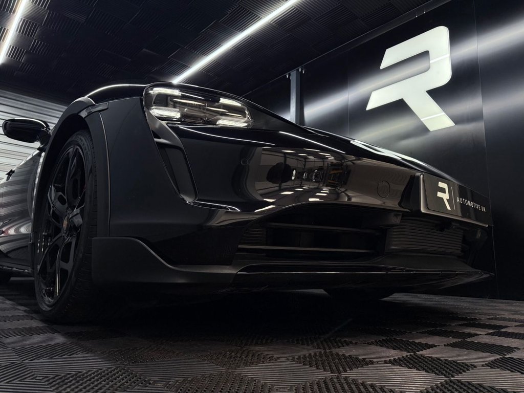 Used Porsche Taycan 2021 for sale - 76356312: Photo 34