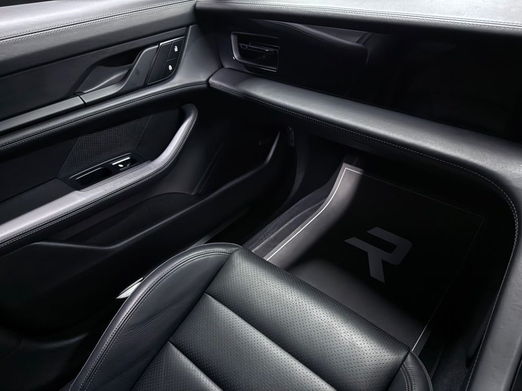 Used Porsche Taycan 2021 for sale - 76356312: Photo 44