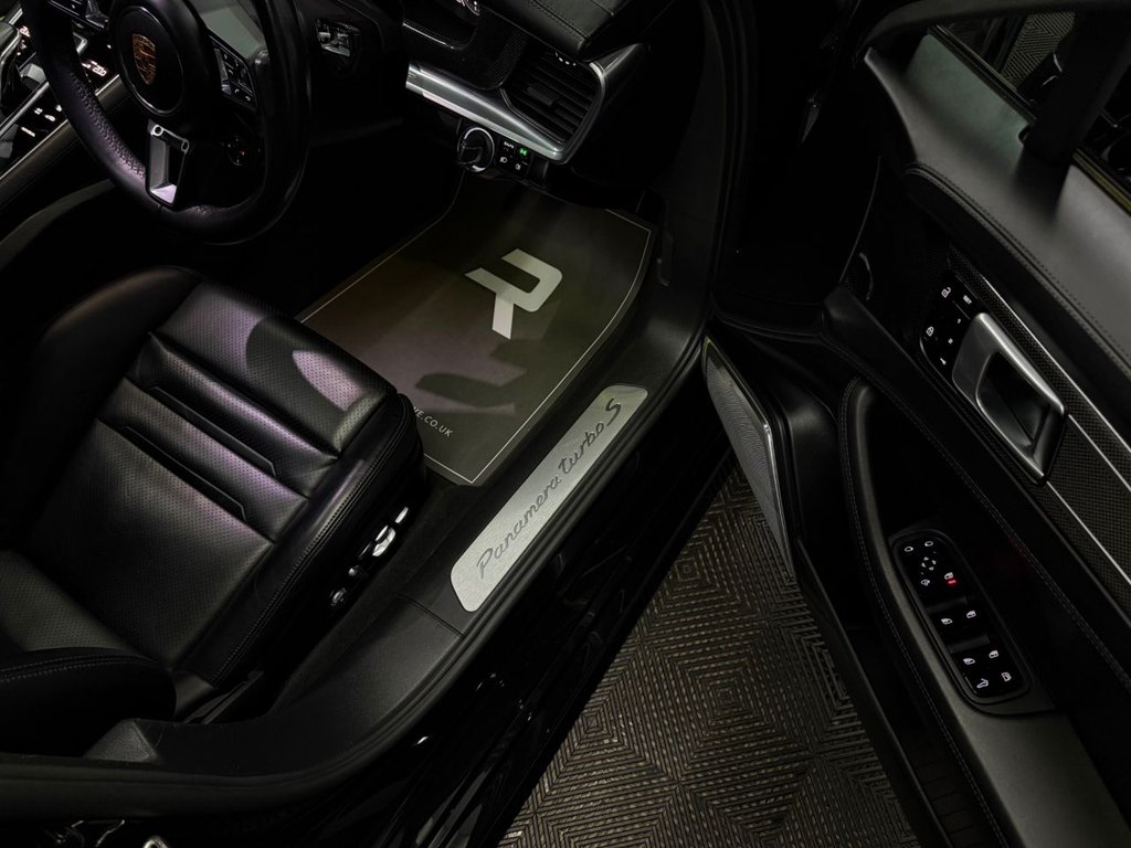 Used Porsche Panamera 2019 for sale - 76429748: Photo 32