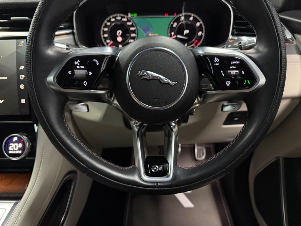 Used Jaguar F-Pace 2021 for sale - 76654545: Photo 43