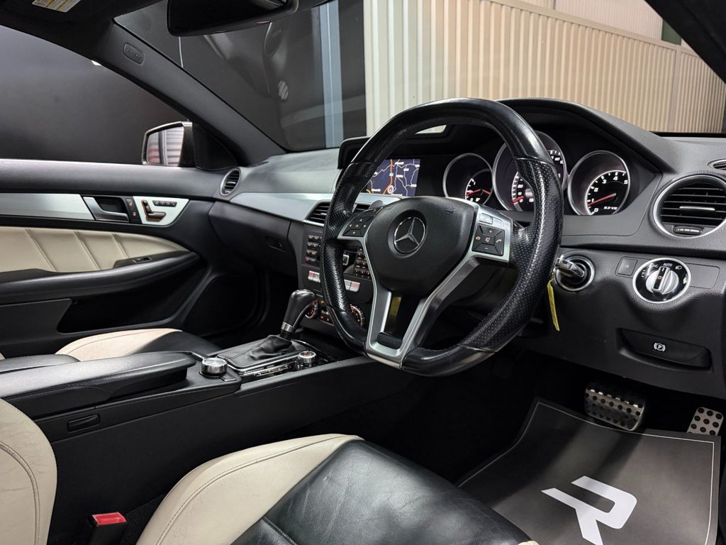 Used Mercedes-Benz C Class 2012 for sale - 77879747: Photo 38