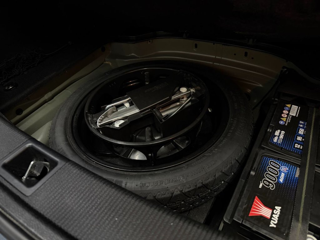 Used Mercedes-Benz C Class 2012 for sale - 77879747: Photo 49