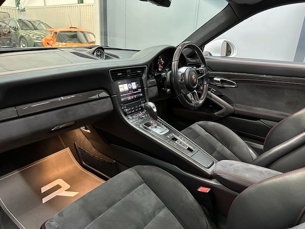 Used Porsche 911 2018 for sale - 75456734: Photo 30