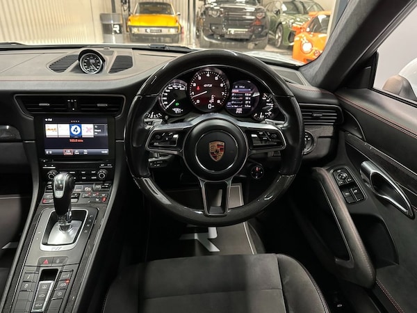 Used Porsche 911 2018 for sale - 75456734: Photo 38