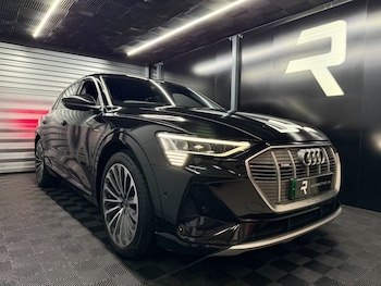 2022 (72) - 55 S line SUV 5dr Electric Auto quattro 95kWh (11kW Charger) (408 ps)