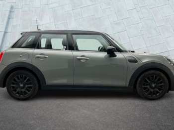 Used MINI Hatch 2021 for sale - 75051057: Photo