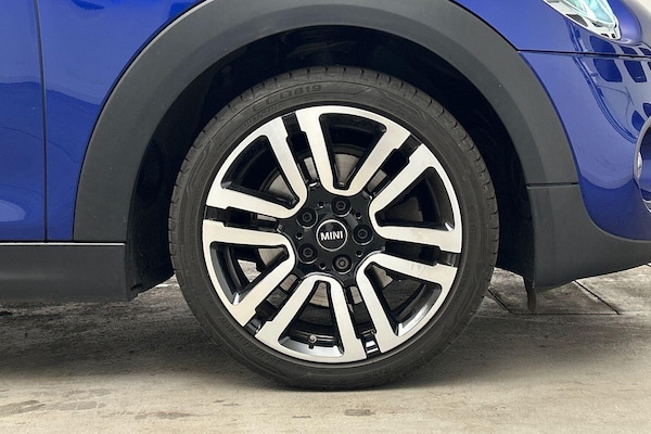 Used MINI Hatch 2019 for sale - 76137255: Photo 14