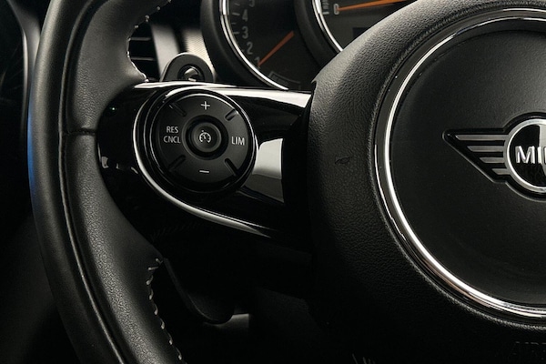 Used MINI Hatch 2019 for sale - 76137255: Photo 17