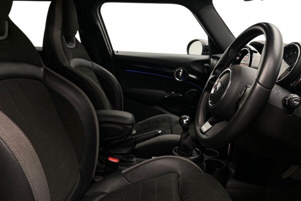 Used MINI Hatch 2022 for sale - 75635030: Photo 11