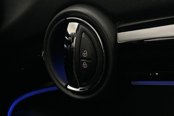 Used MINI Hatch 2022 for sale - 75635030: Photo 23