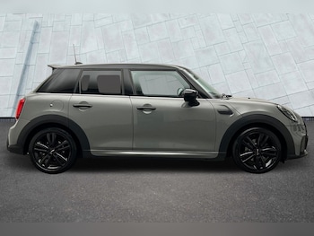 Used MINI Hatch 2022 for sale - 75635030: Photo 3