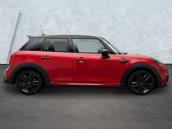Used MINI Hatch 2022 for sale - 75635312: Photo