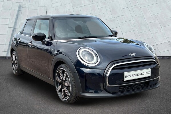 Used MINI Hatch 2021 for sale - 75400622: Photo 1
