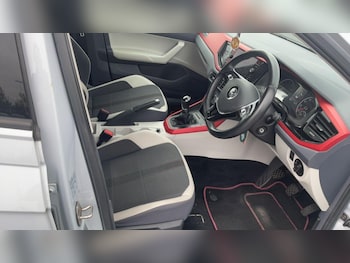 Used Volkswagen Polo 2019 for sale - 75687848: Photo
