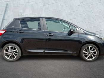 Used Toyota Yaris 2020 for sale - 74990623: Photo