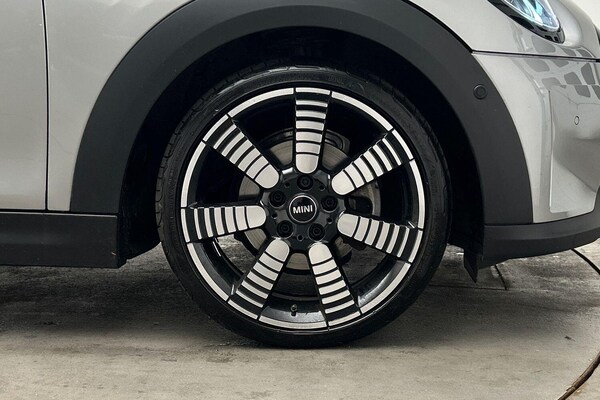 Used MINI Hatch 2024 for sale - 76084354: Photo 14