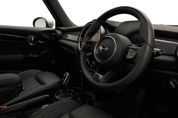 Used MINI Hatch 2024 for sale - 76084354: Photo 6