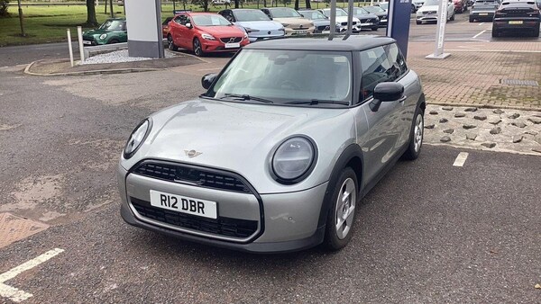 Used MINI Hatch 2024 for sale - 75964507: Photo 2