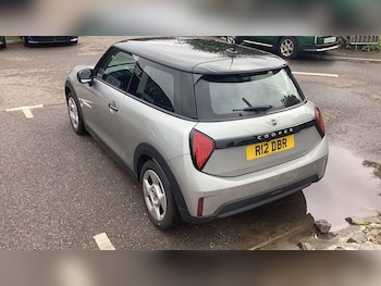 Used MINI Hatch 2024 for sale - 75964507: Photo 3