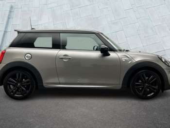 Used MINI Hatch 2019 for sale - 74848347: Photo