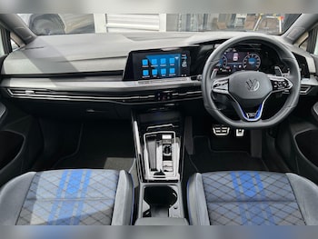 Used Volkswagen Golf 2024 for sale - 75059731: Photo