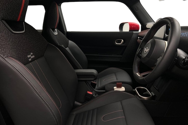 Used MINI Hatch 2025 for sale - 75051702: Photo 12