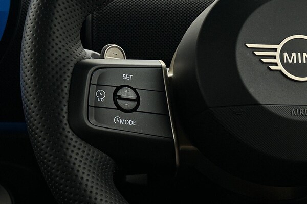 Used MINI Hatch 2025 for sale - 75051702: Photo 18