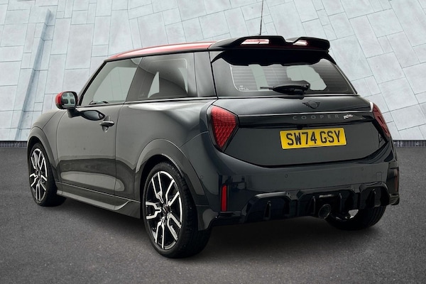 Used MINI Hatch 2025 for sale - 75051702: Photo 2