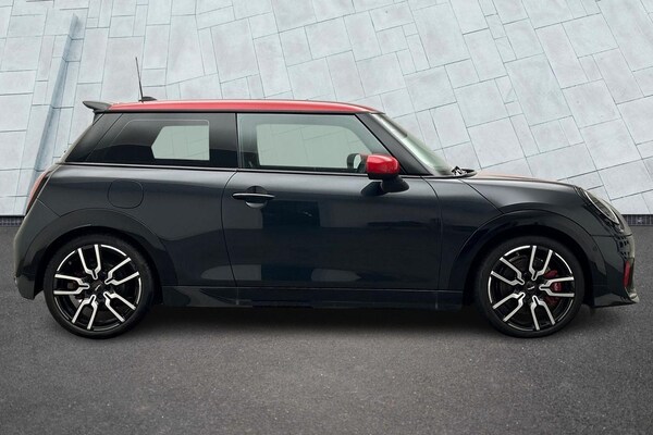 Used MINI Hatch 2025 for sale - 75051702: Photo 3