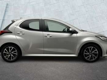 Used Toyota Yaris 2022 for sale - 74850884: Photo