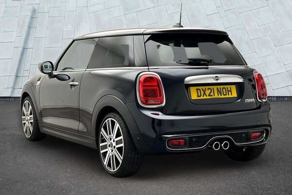 Used MINI Hatch 2021 for sale - 76013232: Photo 2