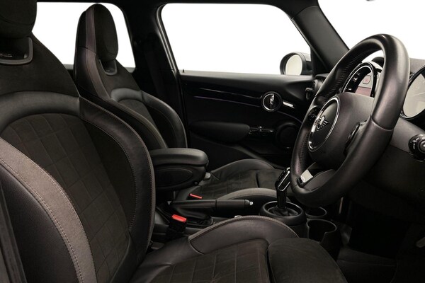 Used MINI Hatch 2022 for sale - 75635178: Photo 11