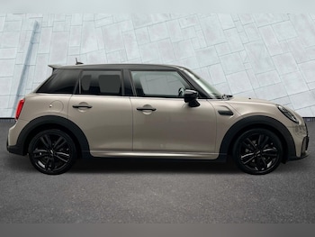 Used MINI Hatch 2022 for sale - 75635178: Photo 3